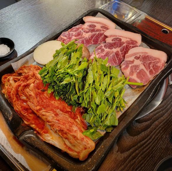 서울 미나리 삼겹살 맛집