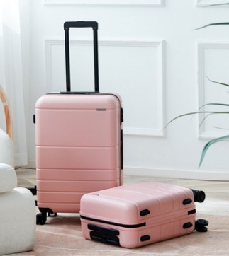 겨울 여행 시 필수 아이템 여행용 가방