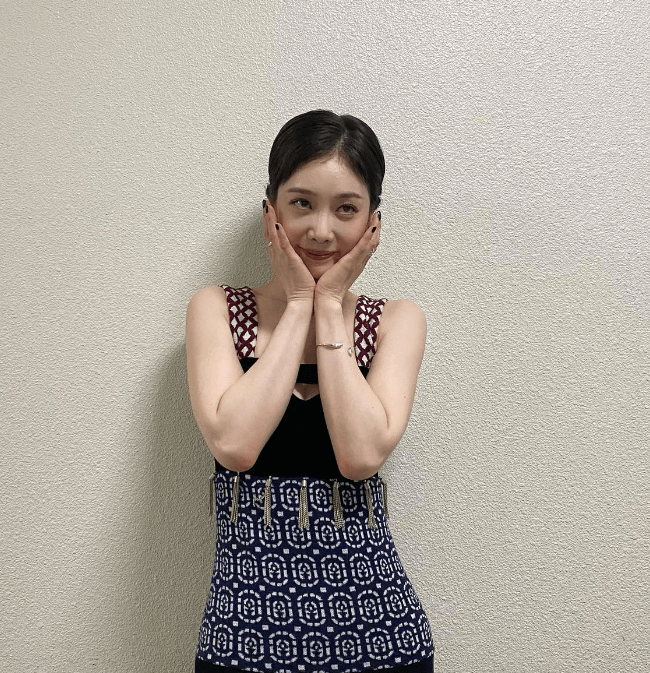 김히어라