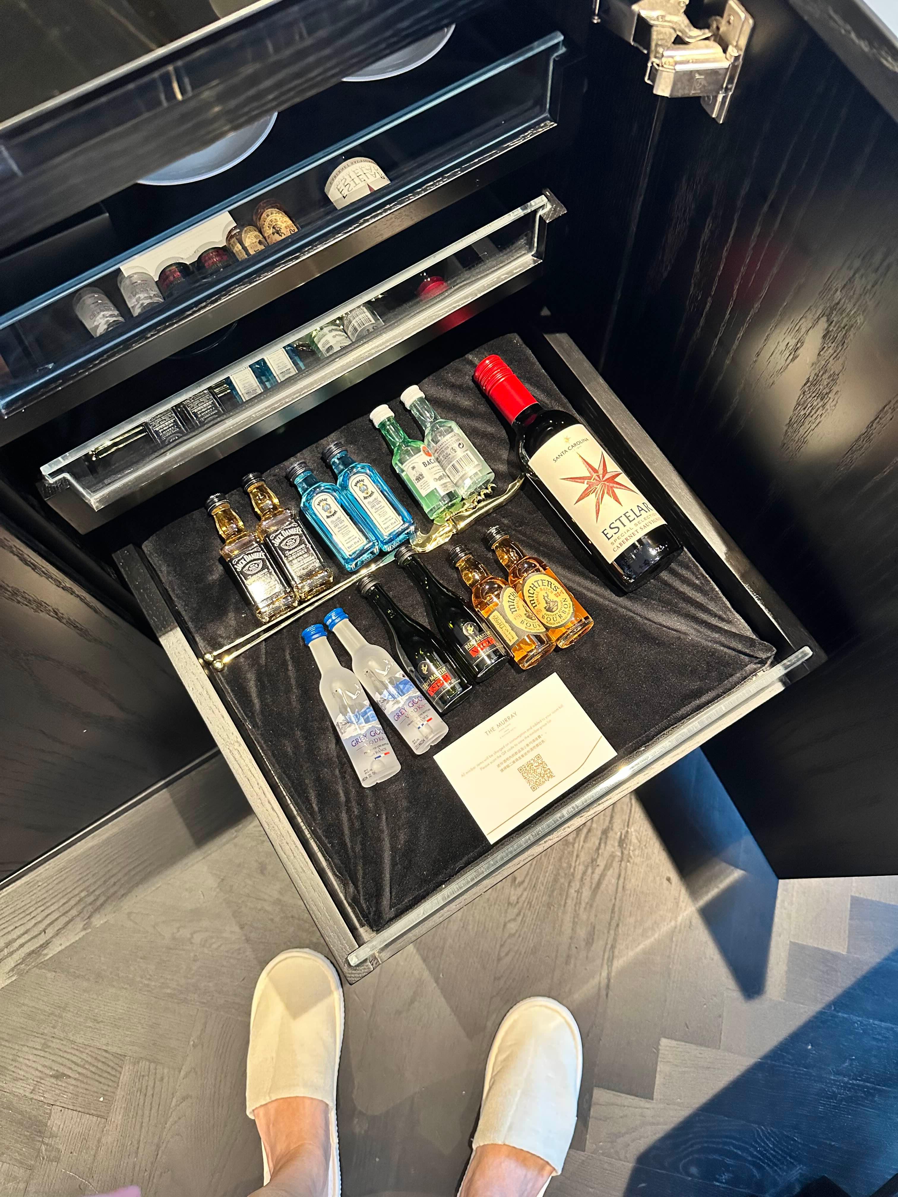 더 머레이 홍콩 호텔 무상제공 컴플리멘터리, 유상 미니바 소개