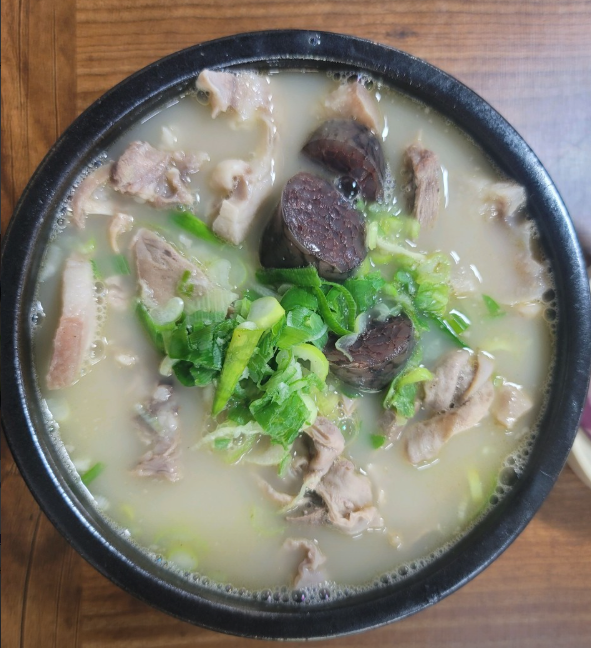 오늘N 위대한일터 모둠국밥 고기국수 전남 장성군 황룡우시장국밥집