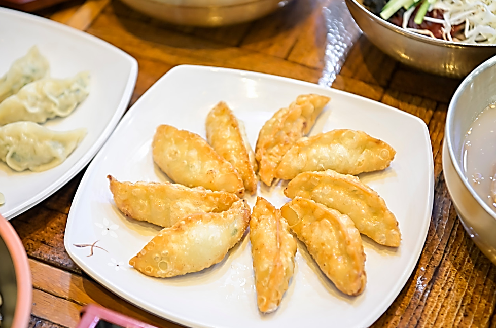 수원 코끼리만두의 히든 챔피언, 튀김만두 한 접시