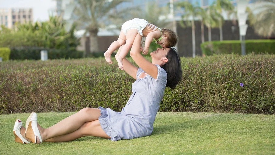 아기 안고 있는 꿈