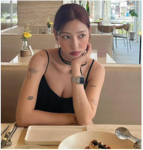 변우석 열애설 럽스타그램 92년생 모델 전지수 프로필