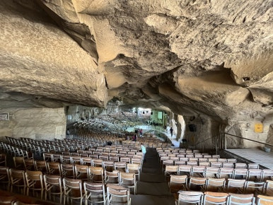 카이로 동굴 교회