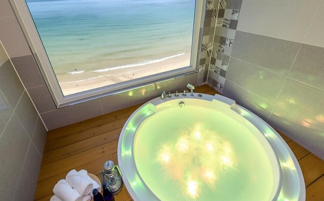 거제 로제스풀빌라 스파