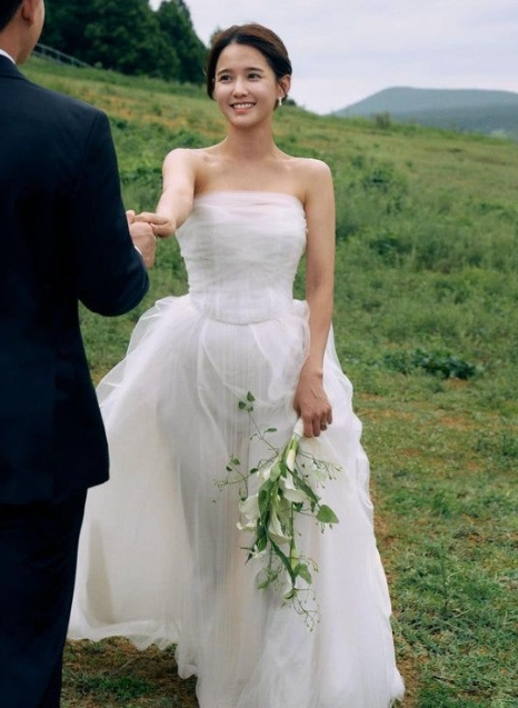 남보라 결혼과 남편