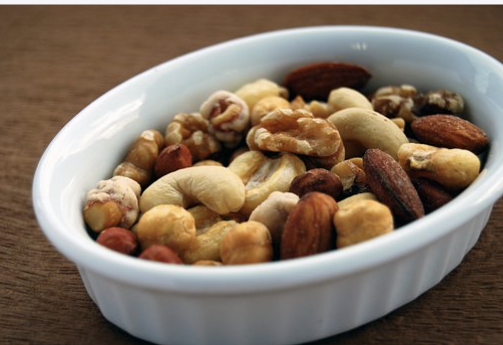 아몬드 땅콩 견과류