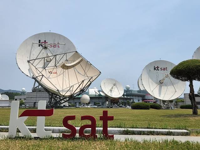 KT SAT 용인위성관제센터 위성 관제 관련 이미지 