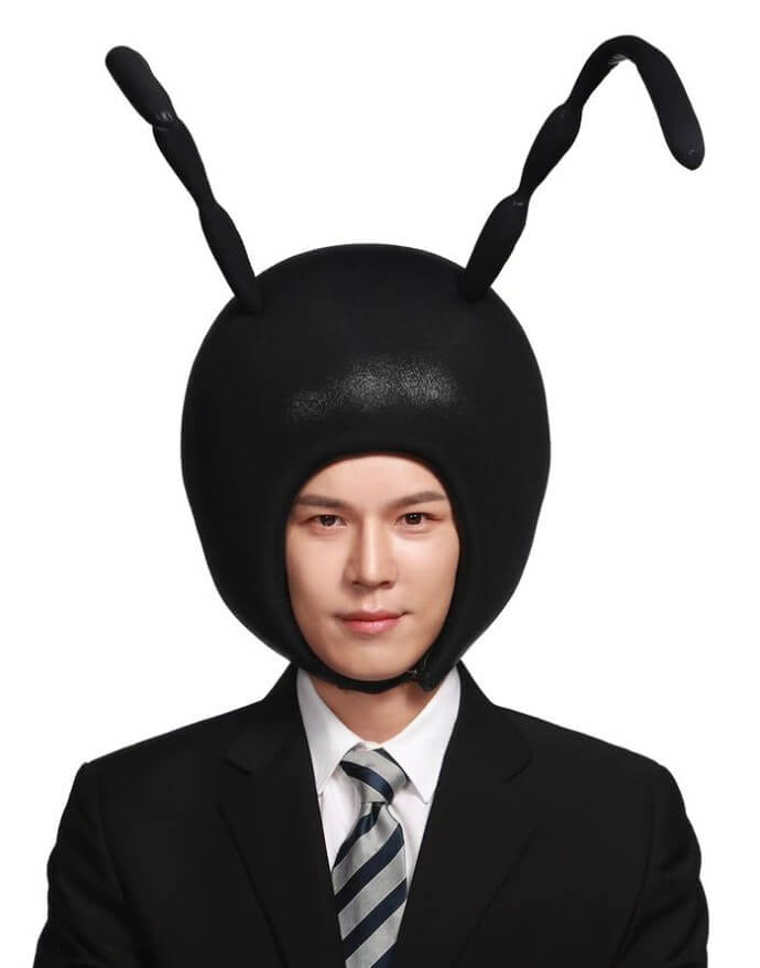 노라조 멤버 원흠의 인스타그램에서 갖고 온 사진으로, 이번에 발표한 싱글앨범 일개미처럼 분장을 한 사진