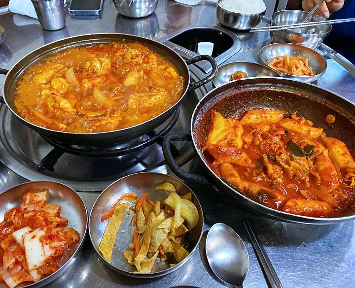 회기 경희대 맛집 추천 생방송투데이 백종원 골목식당 소개 수도권 최고의 고기떡볶이 닭볶음탕 찜닭 오늘방송 빅데이터 랭킹 맛집