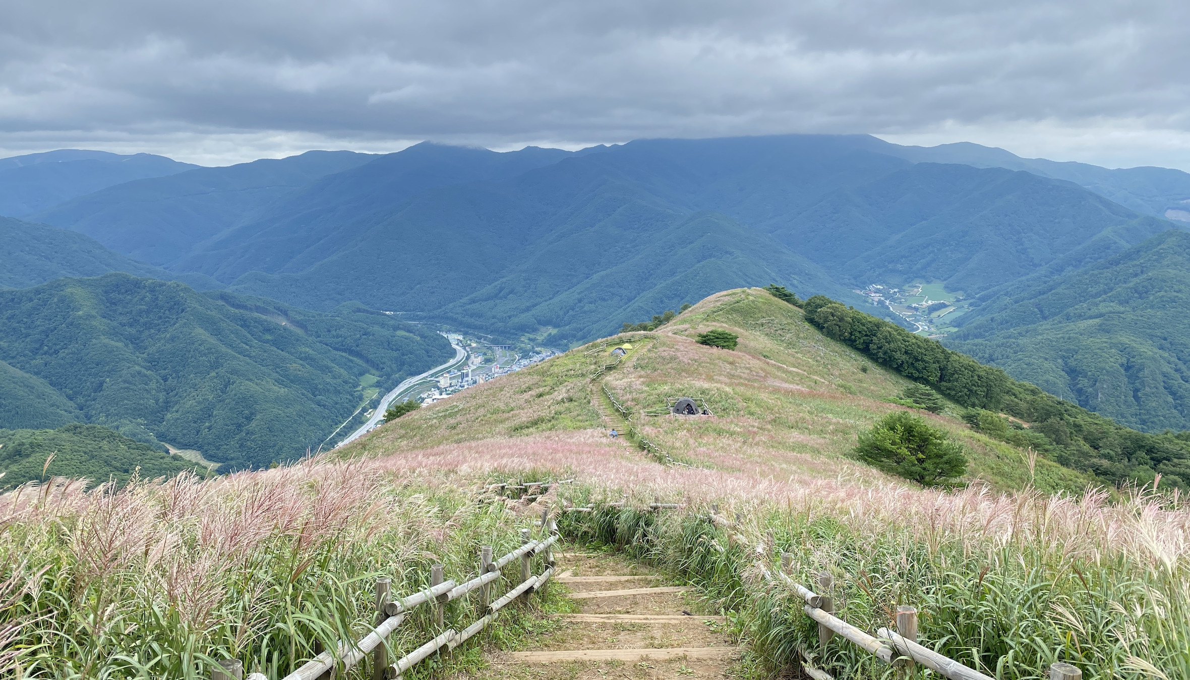 민둥산 전경