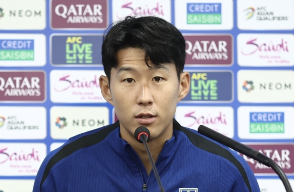 팔레스타인전을 앞둔 4일 상암월드컵경기장에서 열린 기자회견에 참석한 손흥민