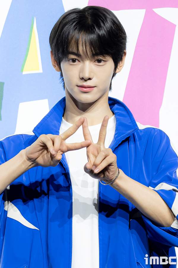 투어스 TWS