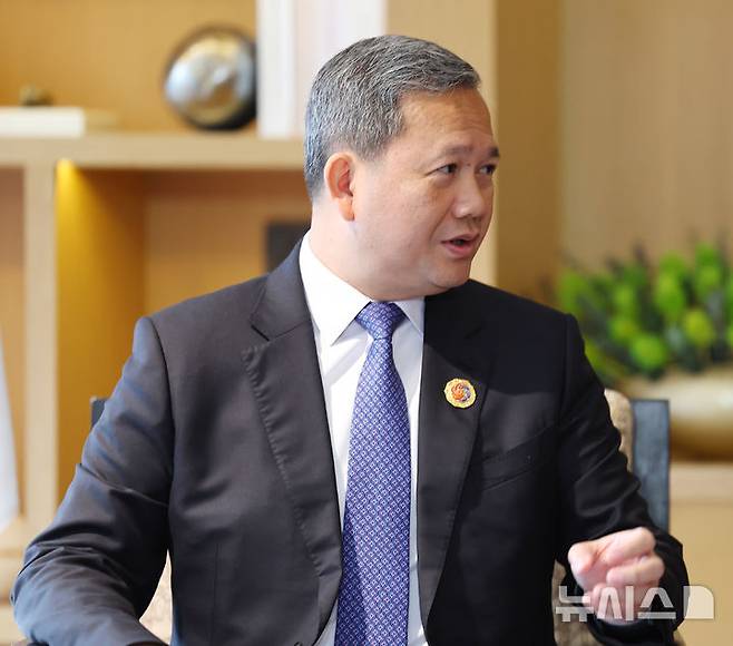 이재명 대통령과 캄보디아 총리 회담 일자리 납치 스캠 사태 군사 교류 이야기