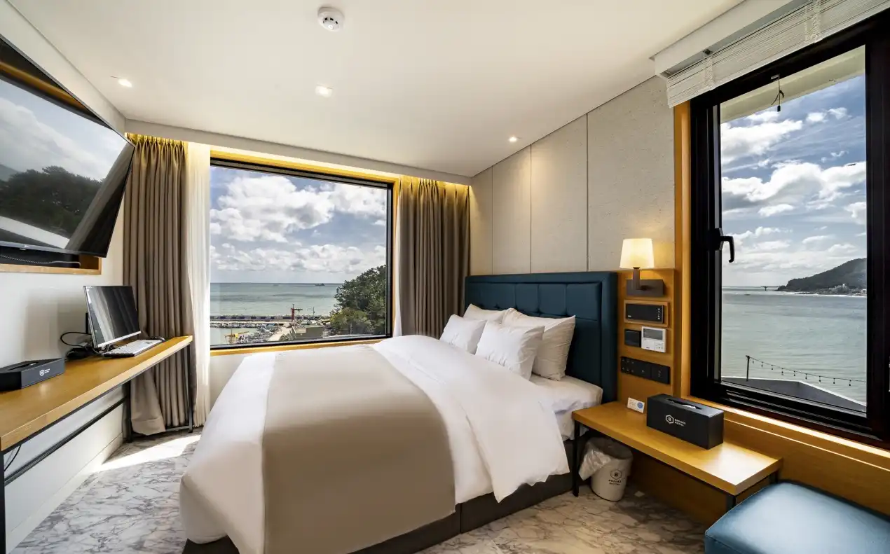 부산-송정-브룩스-호텔-객실내부-침실