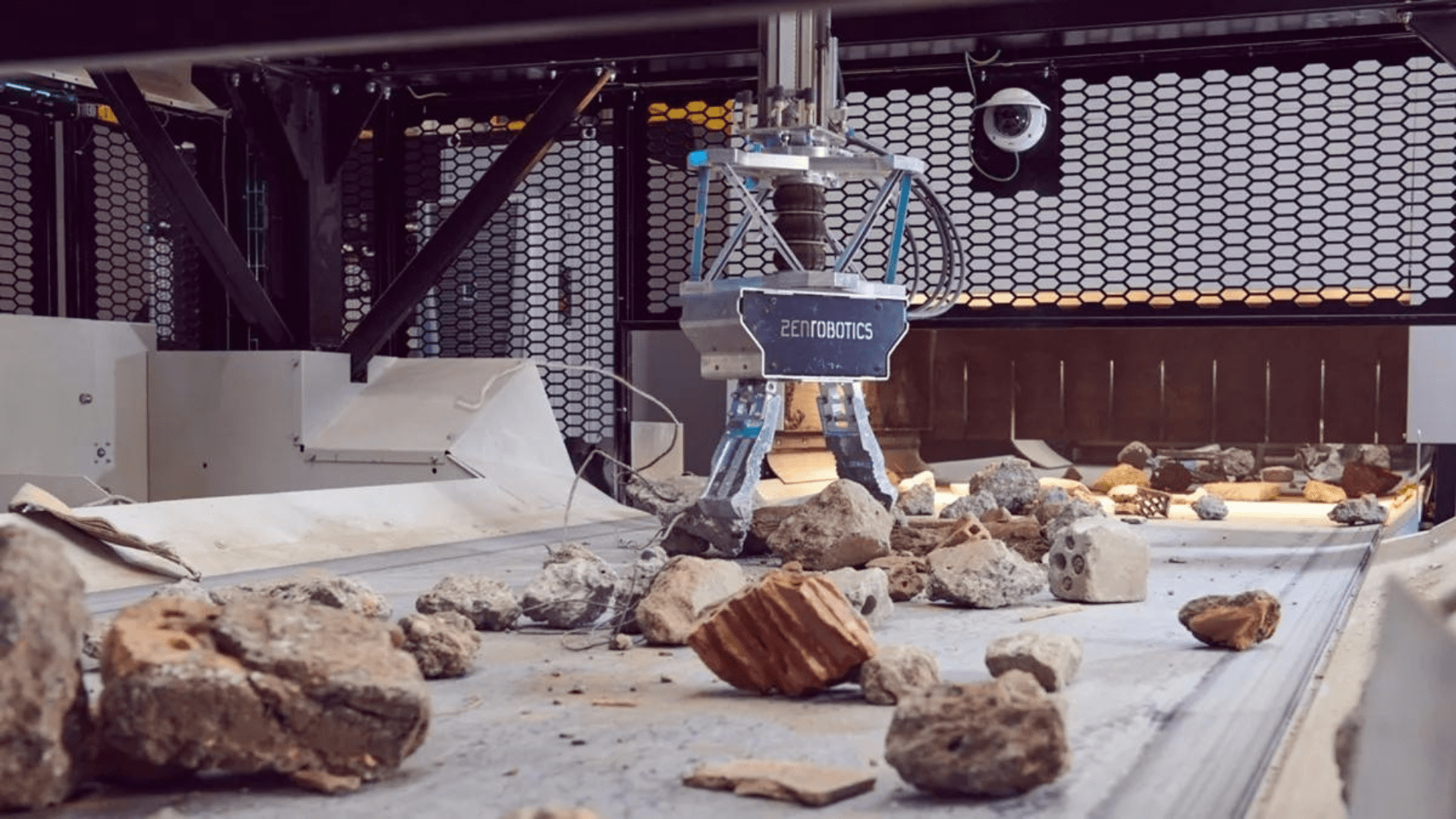 500가지 종류의 폐기물을 식별하고 분류하는 AI 기반 로봇