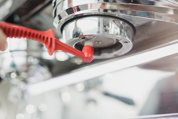 에스프레소 머신을 청소하는 방법?