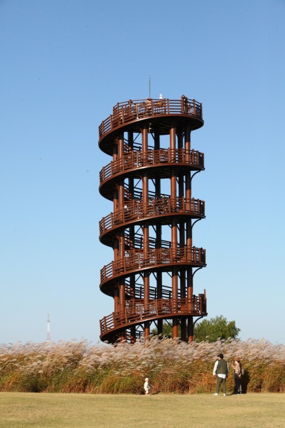 시흥 갯골생태공원 핑크뮬리와 어울리는 전망탑