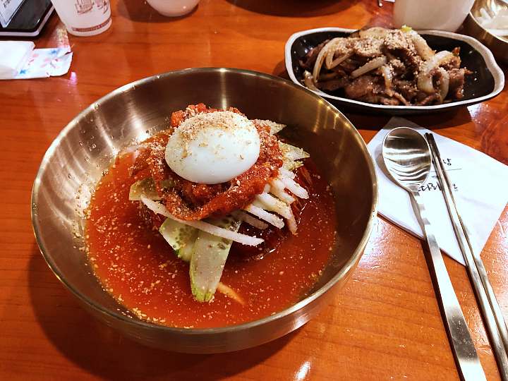 어서와 한국은 처음이지 코다리 냉면 회무침 떡만둣국 제주흑돼지불백 굴국밥 캐나다 친구들 편 롯데월드 잠실 맛집 위치