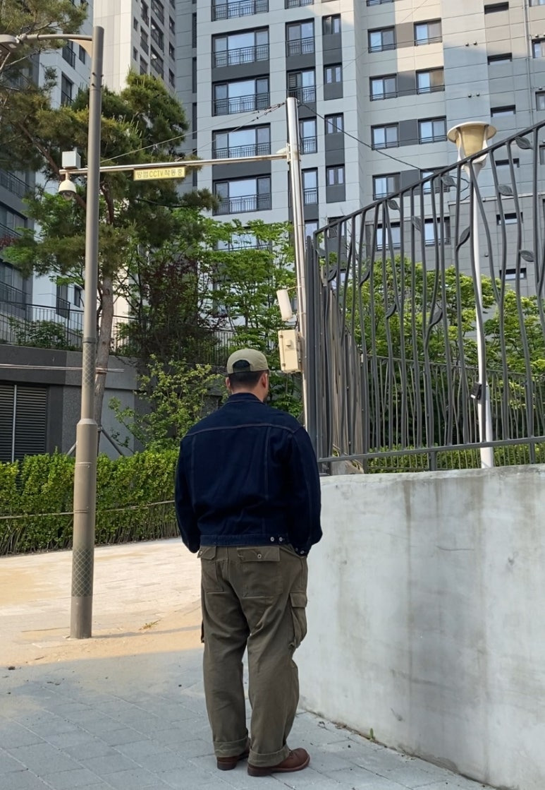 데일리룩(2025. 5. 30.)폴로랄프로렌 더블알엘 가먼트다잉 트윌 볼캡, 무신사스탠다드 오버사이즈 생지 데님 트러커 재킷, 프리즘웍스 카고 팬츠, 레드윙 아이언레인저 앰버하니스