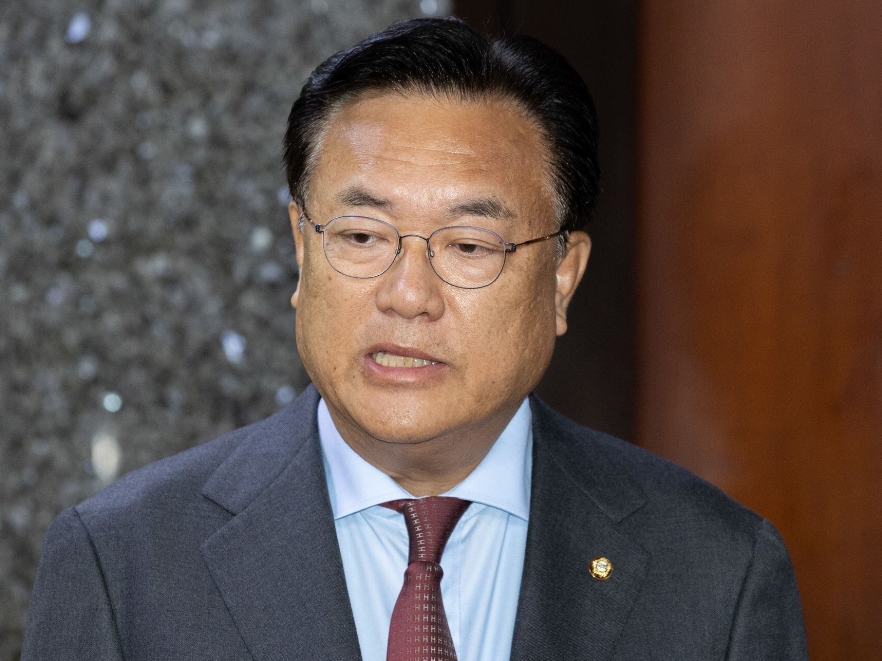 정진석 의원 프로필 나이 고향 학력 재산 페이스북