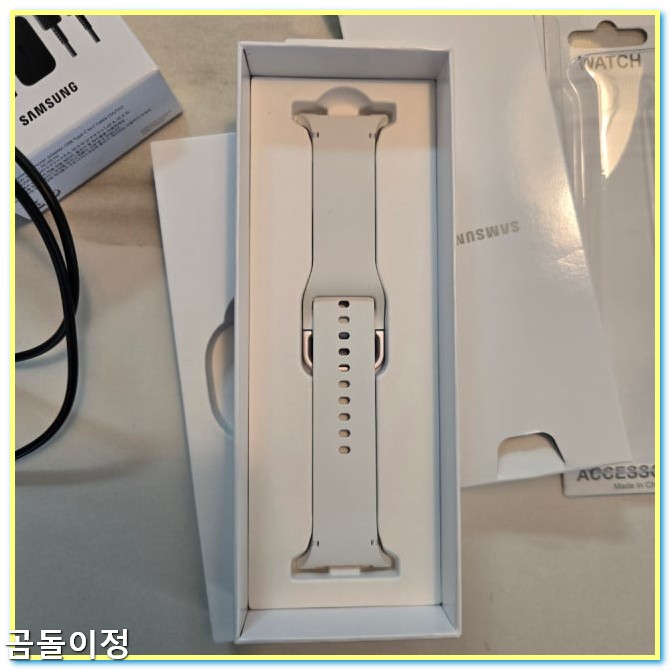 갤럭시 워치8 스트랩 교체와 가벼운 무게, 초보자도 만족한 사용기