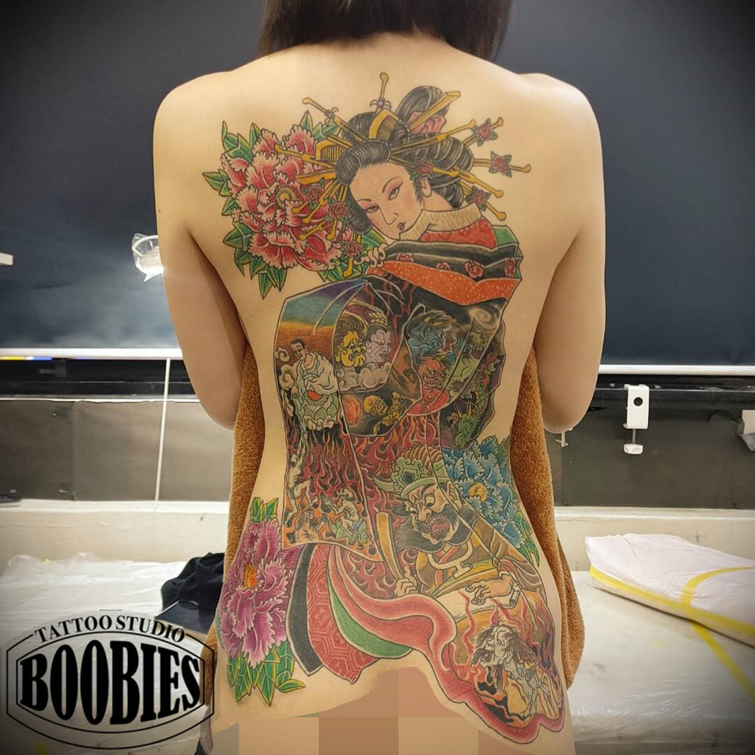 일본의-전신-이레즈미를-한-여성