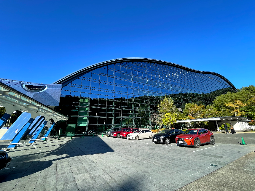 규슈국립박물관 외부 측면