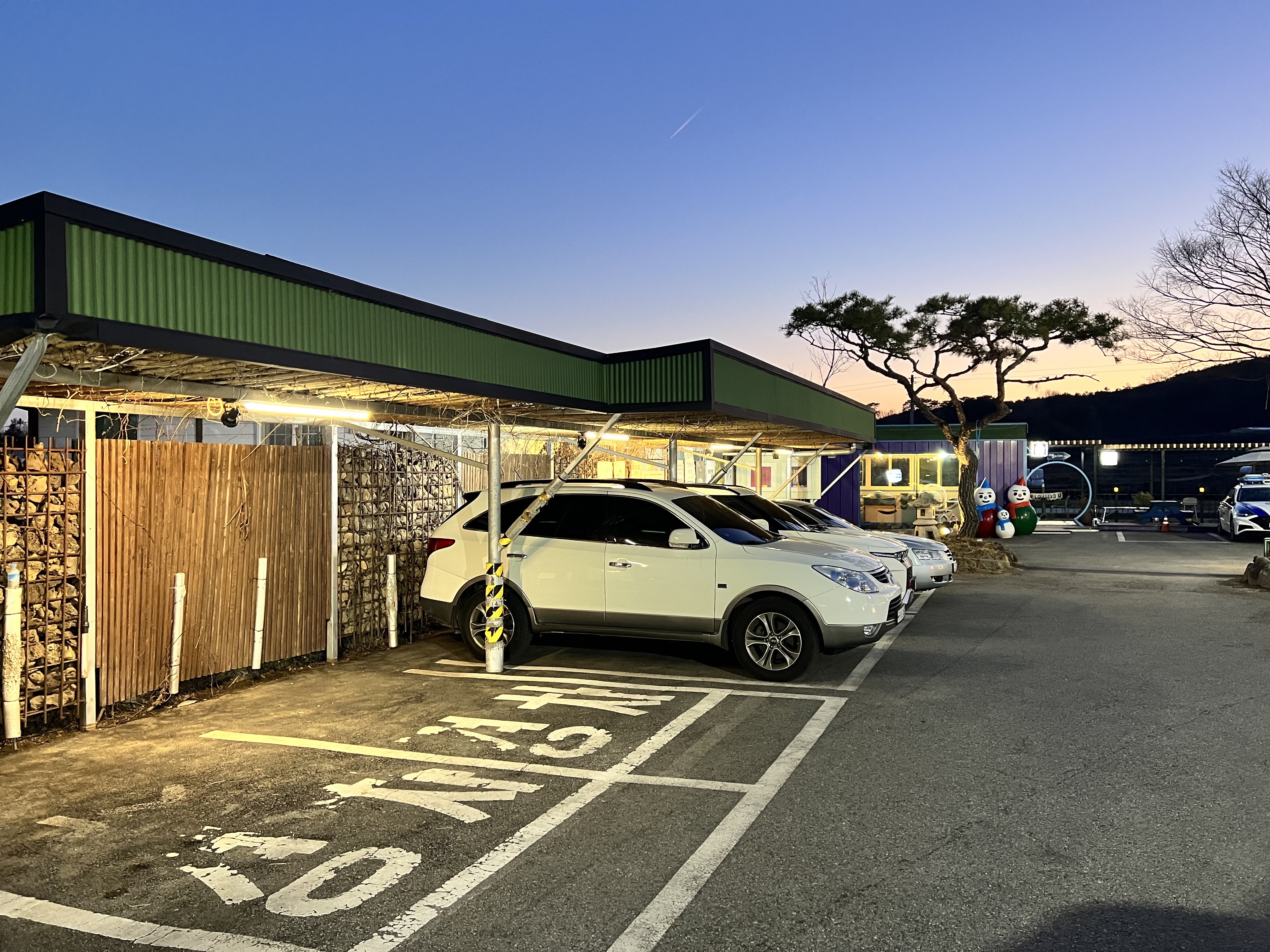 담양 신사와 칼국수 주차장