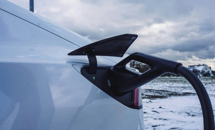 전기차 겨울철 주행거리, 정말 반토막 날까?