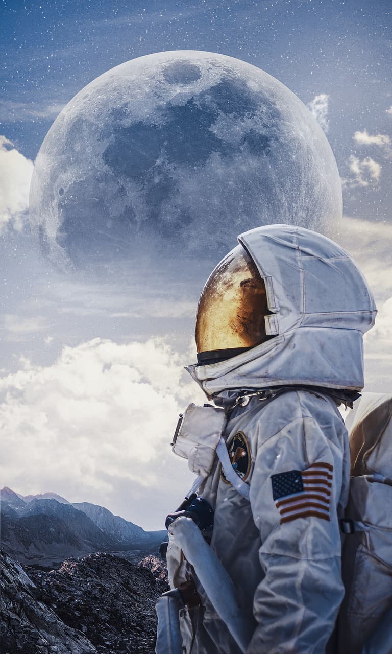 우주에서 자원 채굴하기 전에, 기존 쓰레기를 활용하는 방법