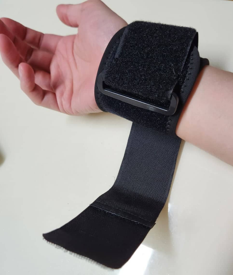 다이소 손목 보호대