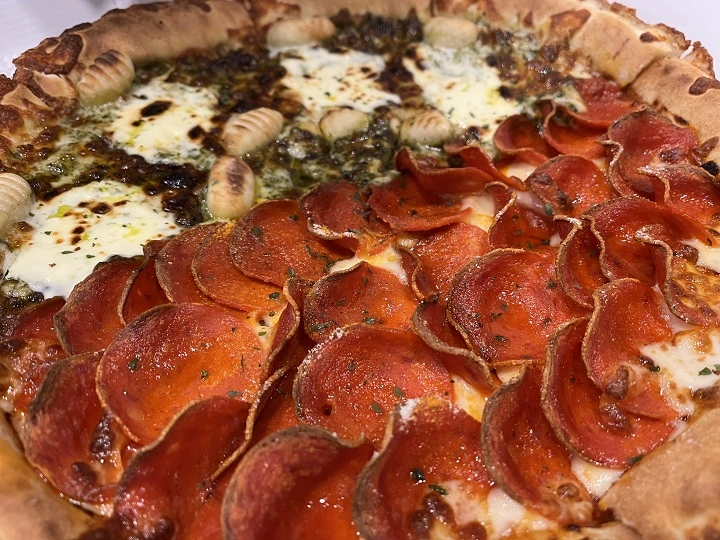 환상적인 비주얼을 자랑하는 노모어피자