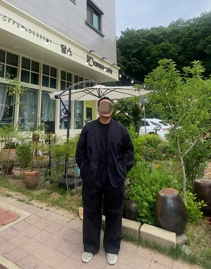 데일리룩('26. 6. 3.)오클리 선글라스 아이자켓 리덕스, 지유 X 엔지니어드 가먼츠 코드레인 재킷 팬츠 셋업, 쿨탠다드 티셔츠, 반스 체커보드 슬립온