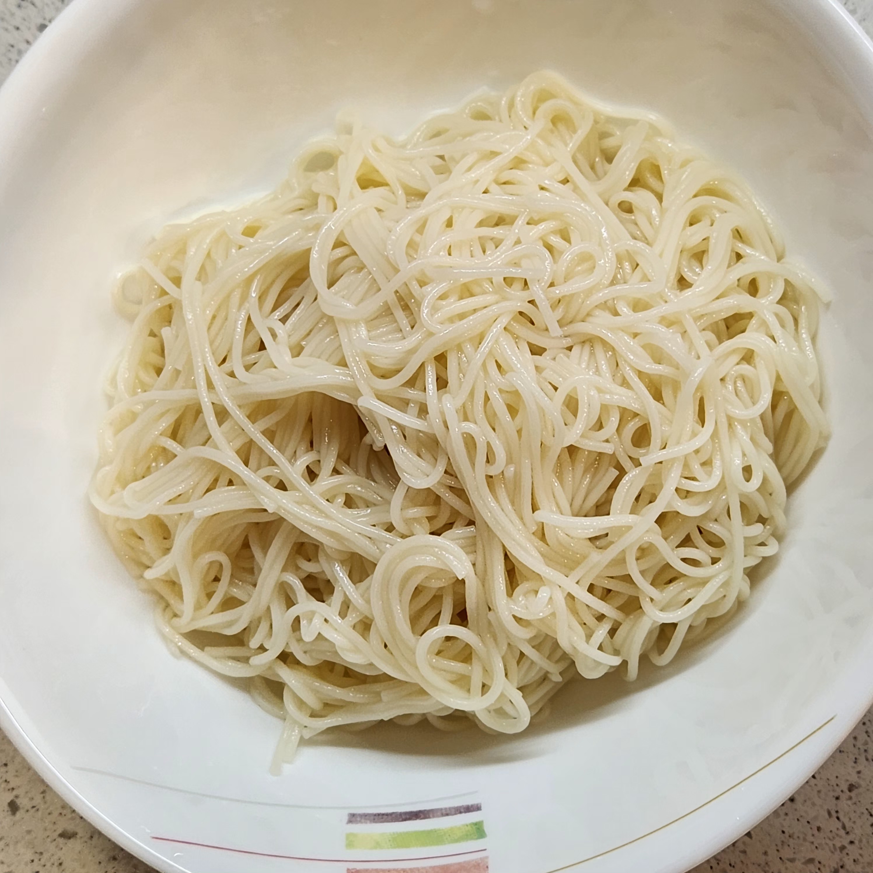 열무비빔국수-플레이팅소면 