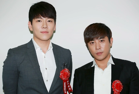 디셈버 윤혁 사기 징역 10년 구형 이유