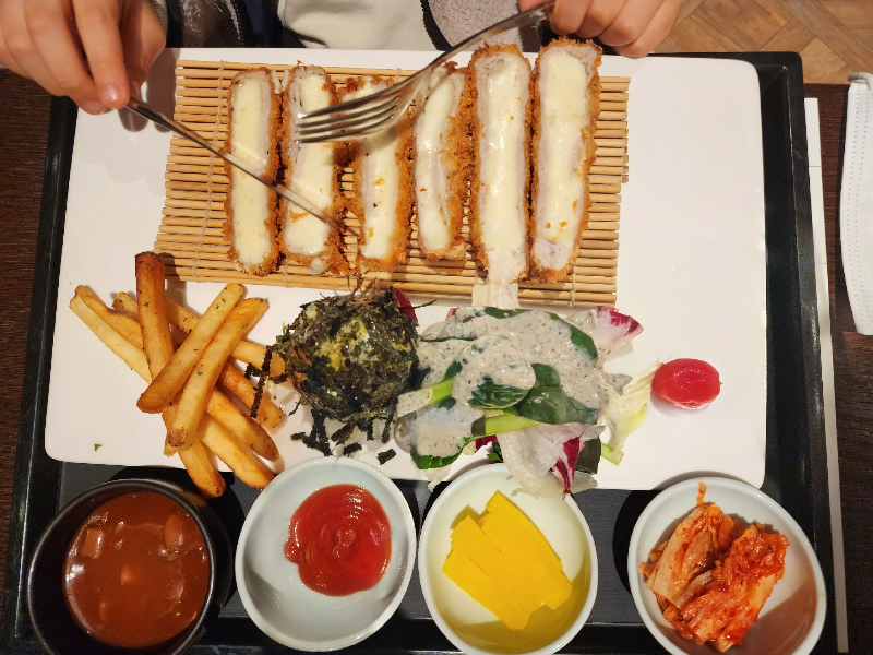 안면도-리솜리조트-더테이블-돈가스