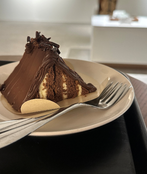 스타벅스-가나아트파크점-가나슈케이크-근접사진