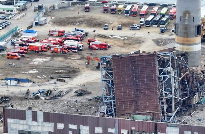 김영훈, 울산화력 원인 조사 강조 김영훈 장관의 발언 울산화력발전소 붕괴 사고