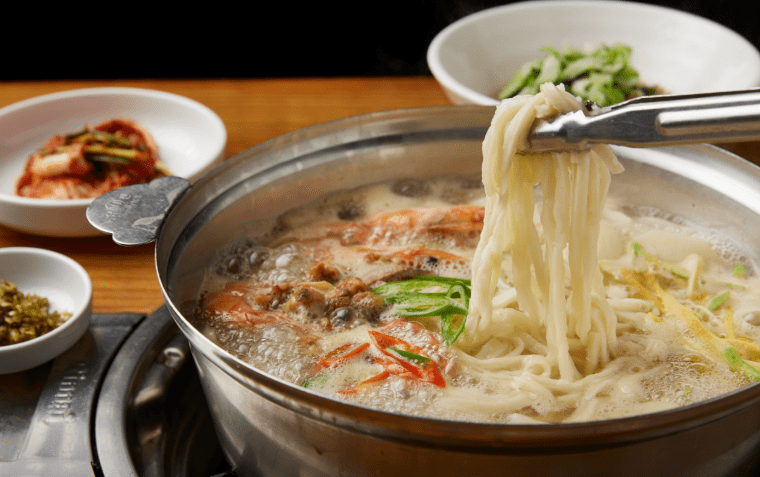 부천시 맛집 "작동홍두깨칼국수 본점" 음식