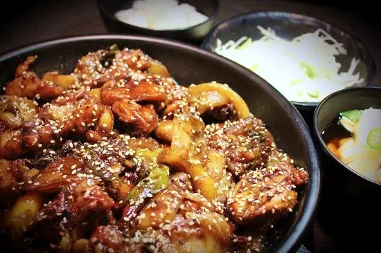 제209회 놀라운토요일 놀토 안동 용상시장 간장치킨? 찜닭? 쪼림닭 김유정 변우석 추천 맛집 소개