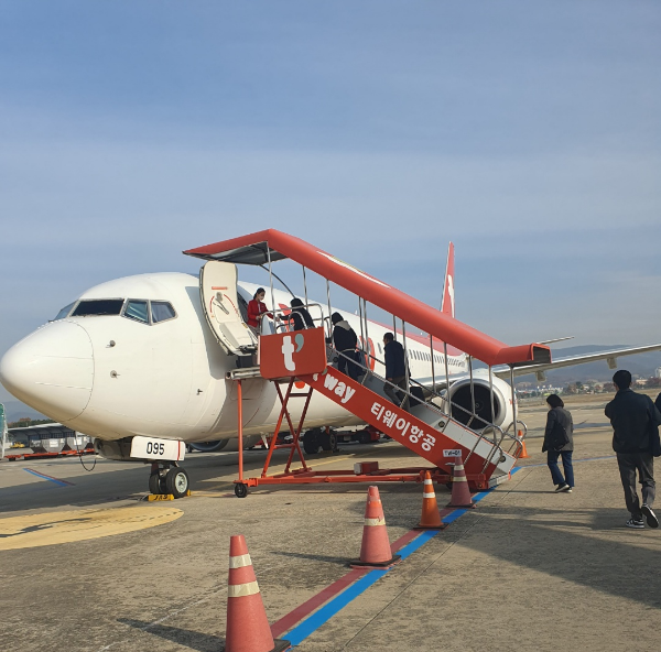 대구공항 티웨이 항공 탑승