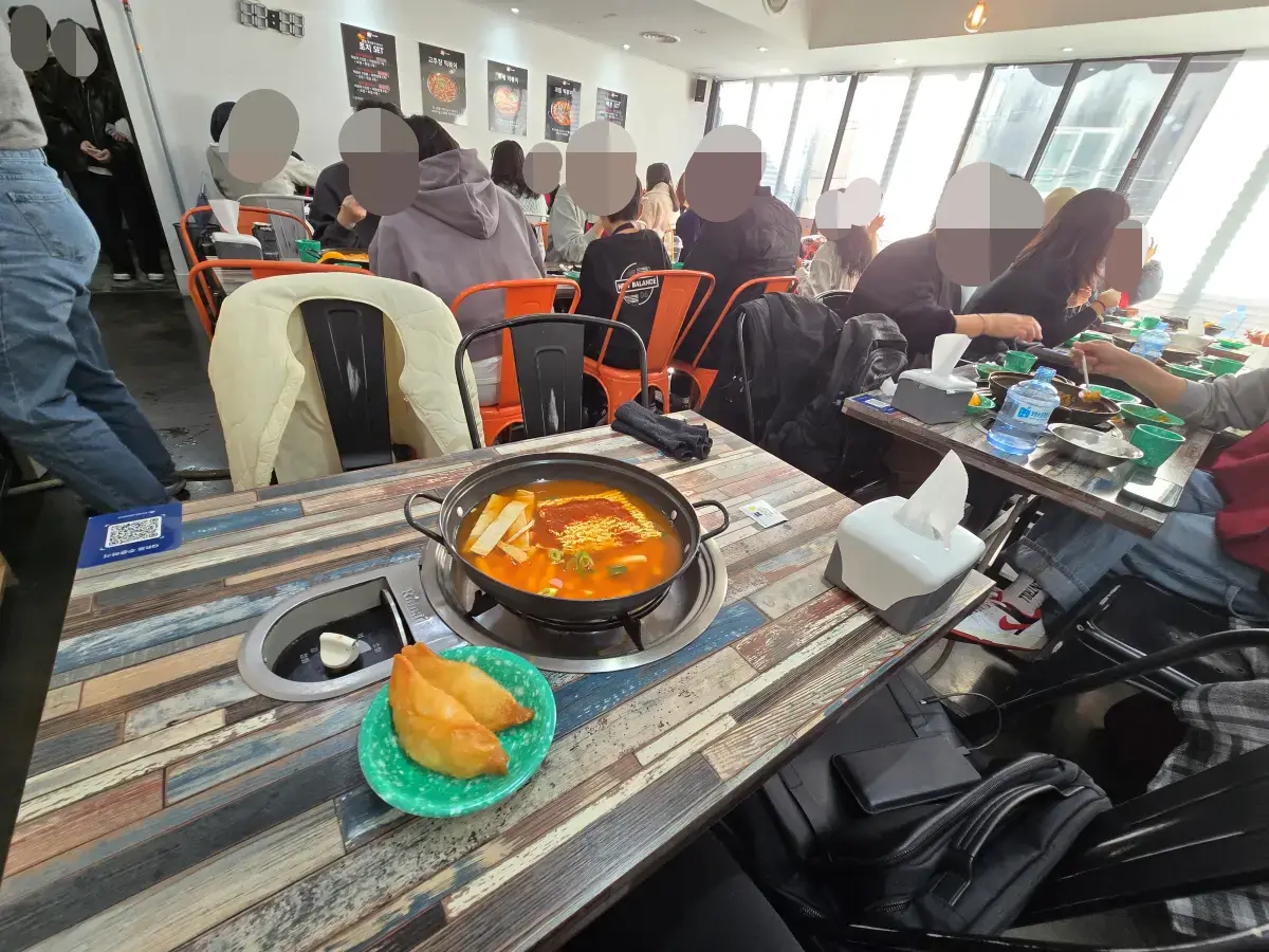 매장 내부 전경