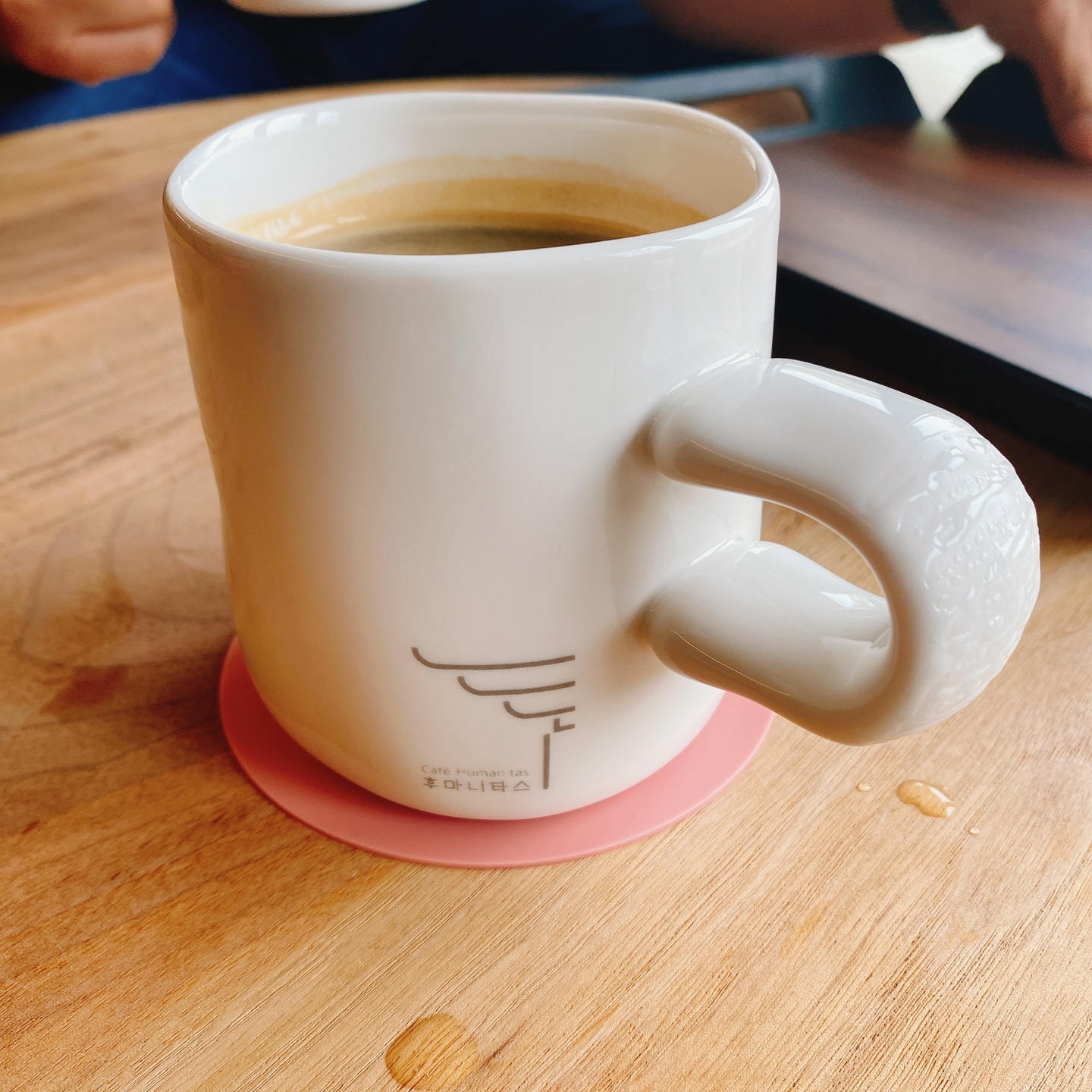 충북 청주 부모산 주봉마을 주봉저수지 한옥 북카페 인문아카이브양림 후마니타스