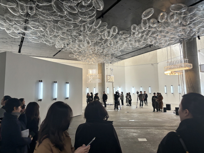 리움 필립 파레노 전시 미술관 예약