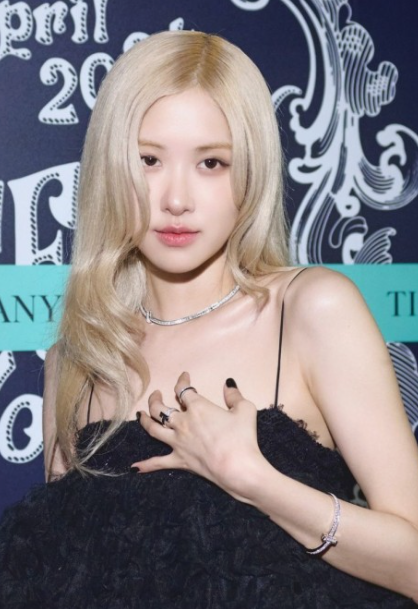 블랙핑크 로제 테디 소속사