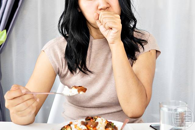 식도암 증상 식도암초기증상 기침