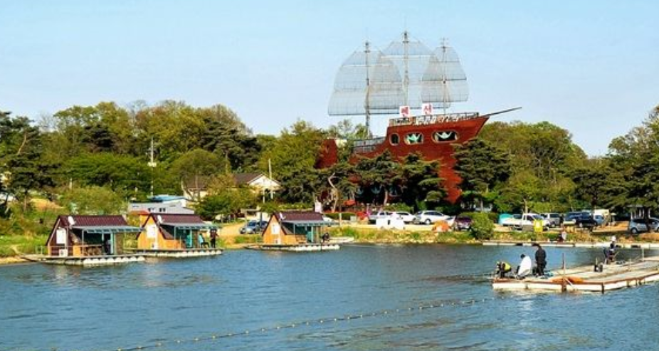 인산낚시터 외부모습