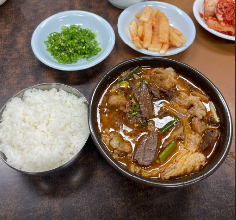 생생정보 남이 할매의 봄나물 밥상 소구레국밥 대구 달성군 십이리할매소구레국밥